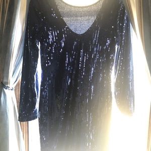 Short blue sequence dress